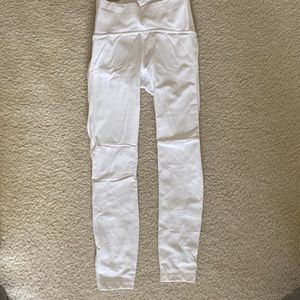 white lulu leggings!